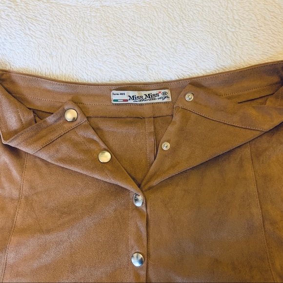 SKIRT - Picture 3 of 3